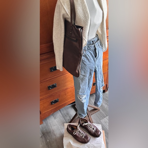 Born Shoes - BORN women’s Leather Sneakers/Shoes size 6.5 Brown